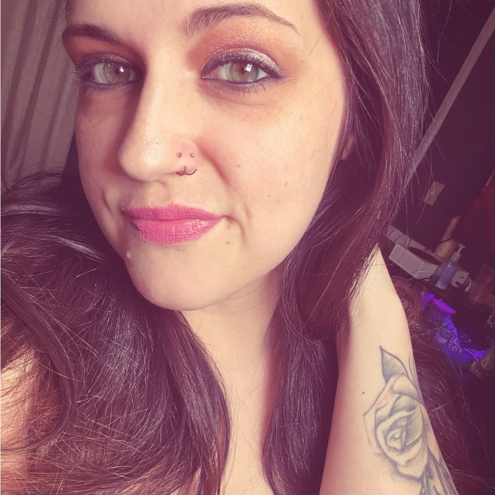 Meet your Posher, Casie